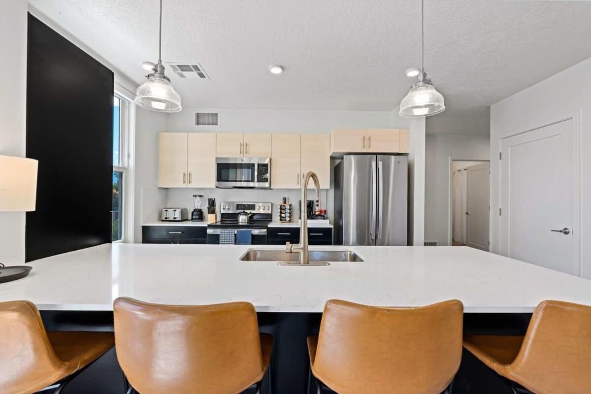 2Br Luxury Urban Escape Balcony & Fitness Center Apartman Salt Lake City Kültér fotó