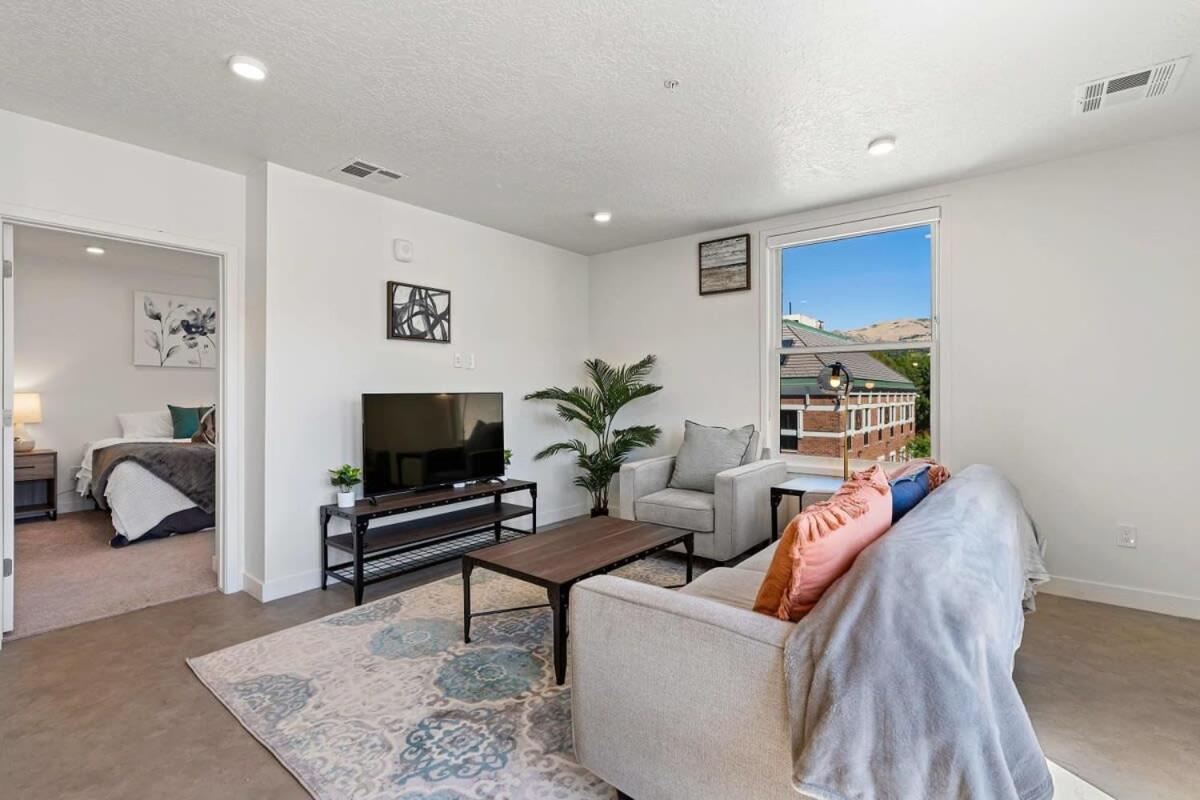 2Br Luxury Urban Escape Balcony & Fitness Center Apartman Salt Lake City Kültér fotó