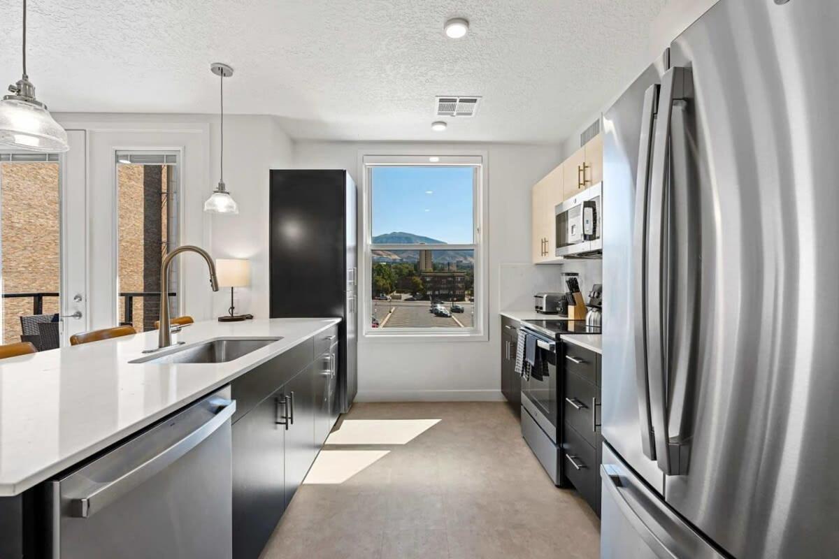 2Br Luxury Urban Escape Balcony & Fitness Center Apartman Salt Lake City Kültér fotó