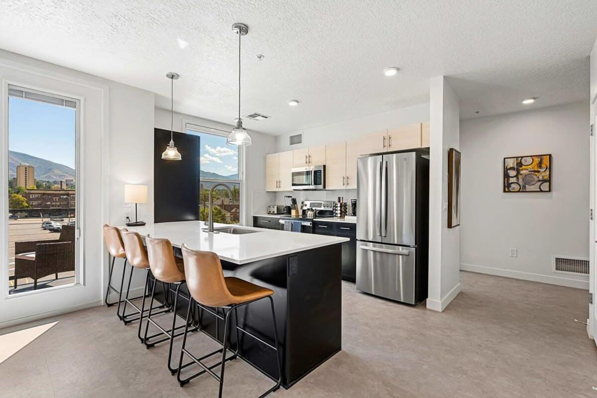 2Br Luxury Urban Escape Balcony & Fitness Center Apartman Salt Lake City Kültér fotó